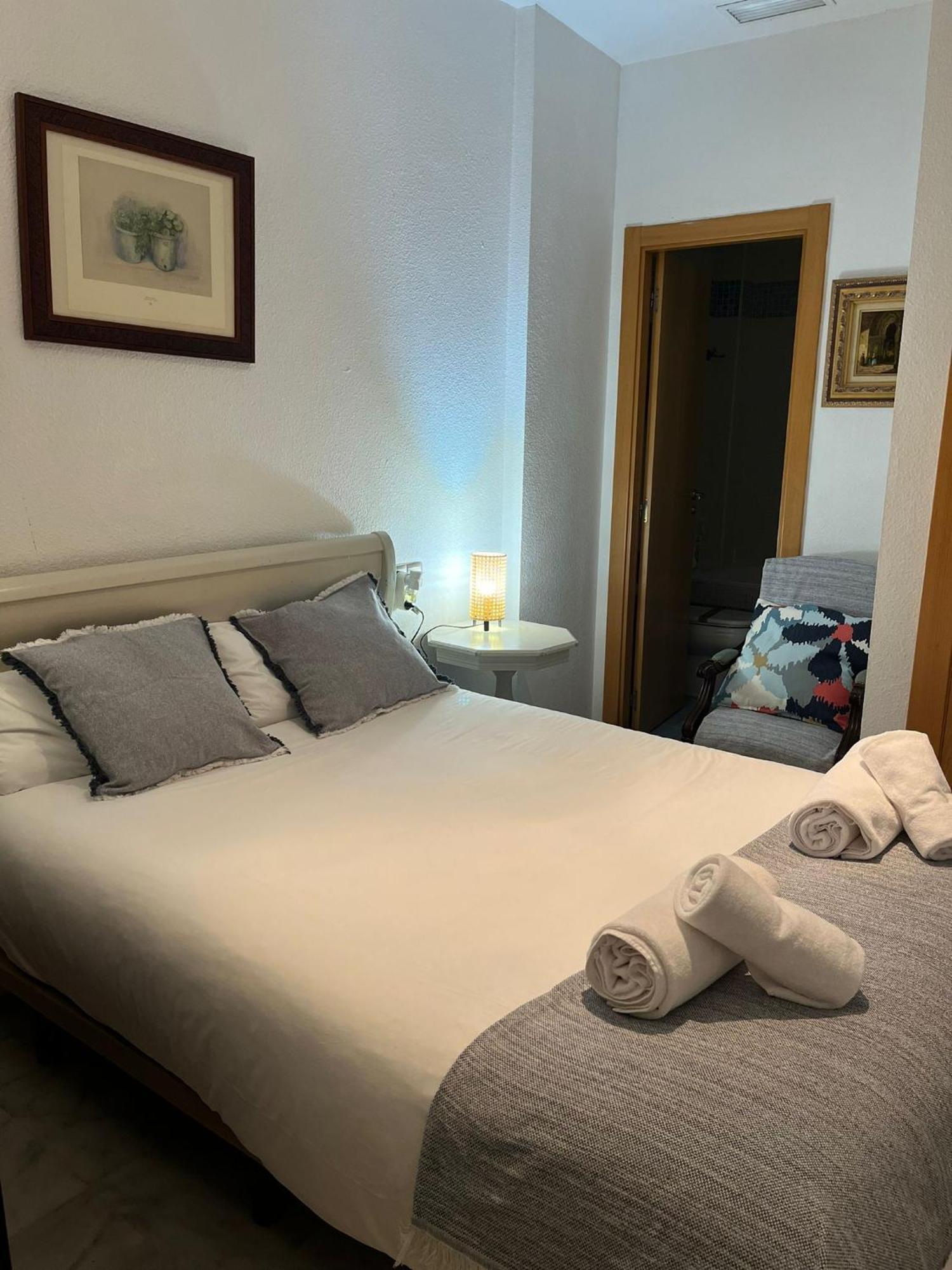 Apartamento Con Encanto Muy Centrico En Pilatos Sevilla Ideal Para Pareja Exterior foto